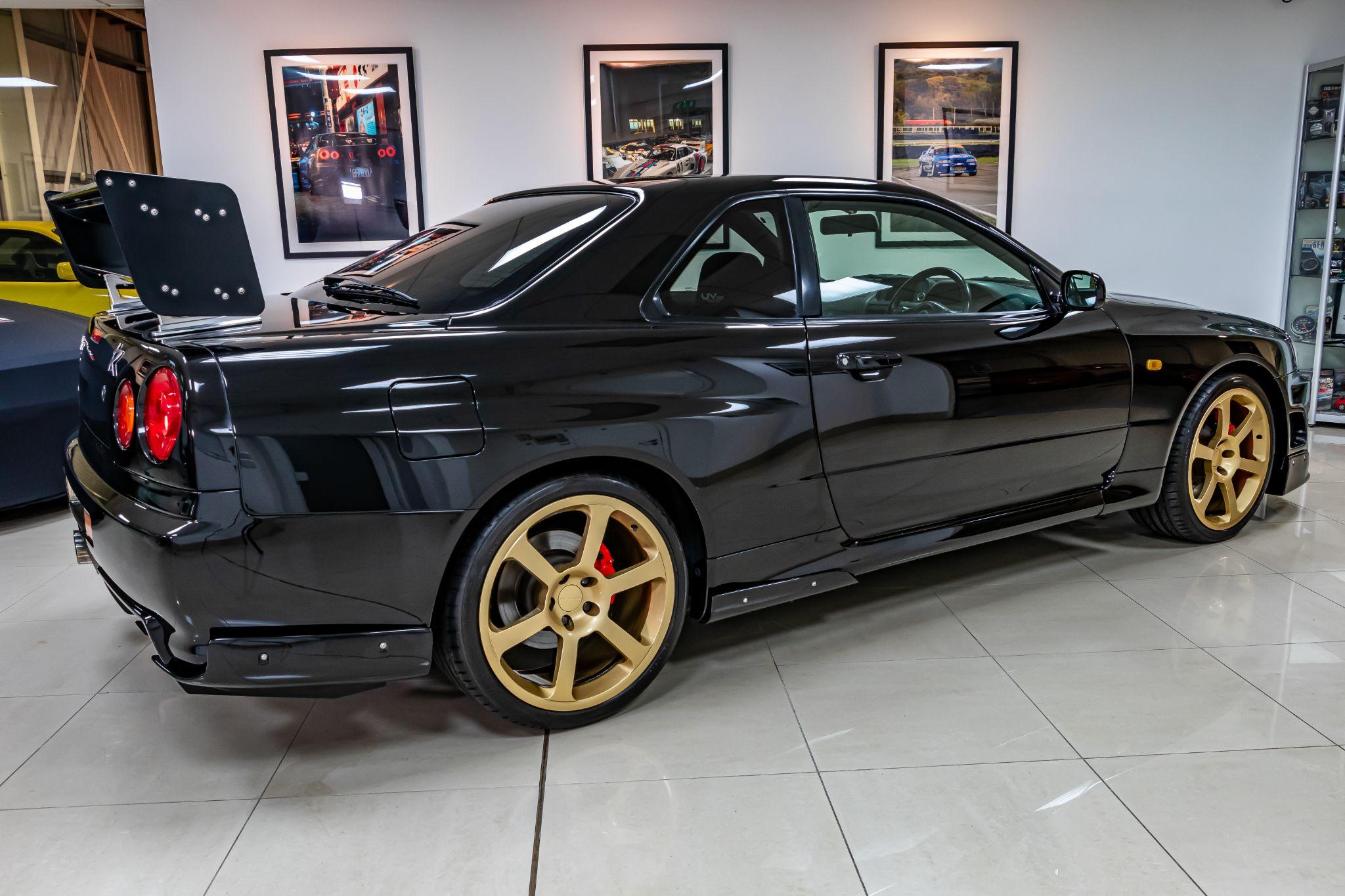 Used Nissan Skyline 2000 Cars For Sale | Autotrader UK